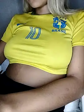 Snapshot of fofinhaa12 chatting on 12, 3, 2025 fofinhaa12 online show from 12, 3, 2025