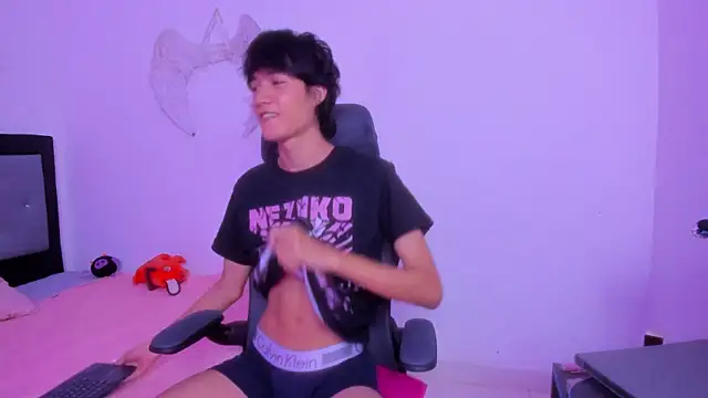 Snapshot of Johhan__Lee chatting on 30, 12, 2024 Johhan Lee online show from 30, 12, 2024