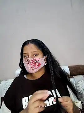 Snapshot of bigtitsqueen chatting on 15, 11, 2025 bigtitsqueen online show from 15, 11, 2025