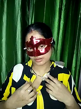 Snapshot of bigtitsqueen chatting on 27, 2, 2026 bigtitsqueen online show from 27, 2, 2026