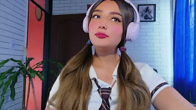 Snapshot of Afrodita_Shalom chatting on 24, 11, 2025 Afrodita Shalom online show from 24, 11, 2025