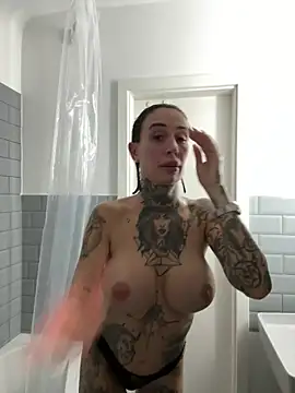 Snapshot of Lxena chatting on 3, 12, 2025 Lxena online show from 3, 12, 2025