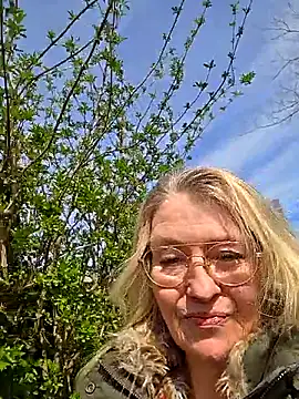 lisalustjouw online show from 8, 4, 2026