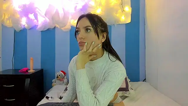 britny clouds online show from 26, 12, 2024