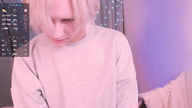 Snapshot of edward_holy chatting on 25, 12, 2024 edward holy online show from 25, 12, 2024