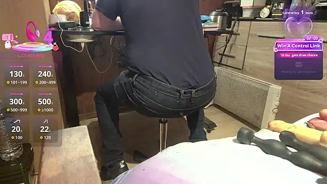 misteryman1956 online show from 17, 4, 2026