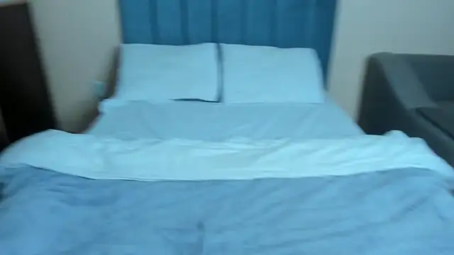 Mimi Mira online show from 22, 1, 2025