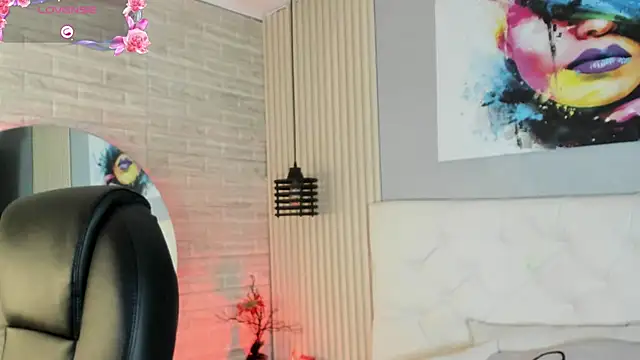 Snapshot of nicole__parker1 chatting on 8, 1, 2025 nicole parker1 online show from 8, 1, 2025