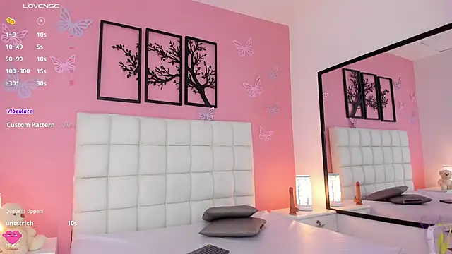 RenataJhonson  online show from 8, 3, 2025