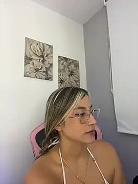 Issabela G1 online show from 30, 4, 2026