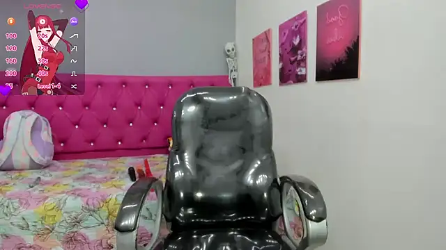 Snapshot of Helen_russo chatting on 22, 11, 2025 Helen russo online show from 22, 11, 2025