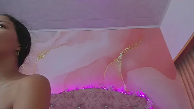 Snapshot of Bella__sweet chatting on 29, 11, 2025 Bella sweet online show from 29, 11, 2025