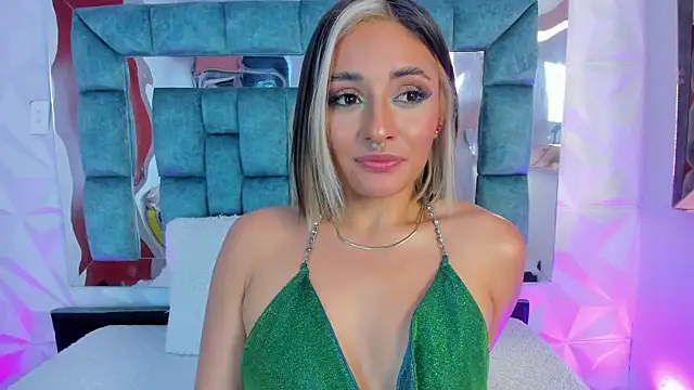 Snapshot of Nanda_Vixen chatting on 31, 1, 2025 Nanda Vixen online show from 31, 1, 2025