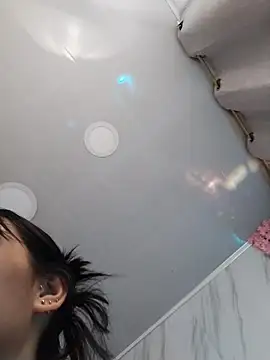 Snapshot of Nanda_Vixen chatting on 2, 12, 2025 Nanda Vixen online show from 2, 12, 2025