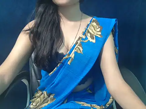 Snapshot of Yashi chatting on 11, 10, 2025 Yashi online show from 11, 10, 2025
