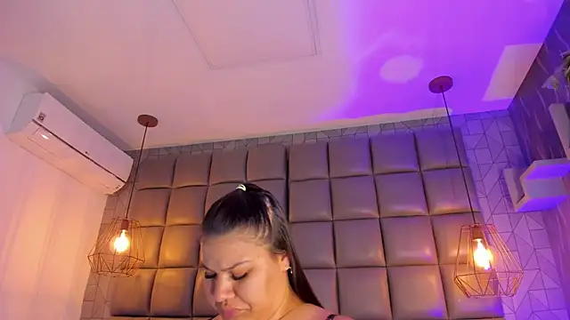 Snapshot of mile_uribe chatting on 15, 3, 2025 mile uribe online show from 15, 3, 2025