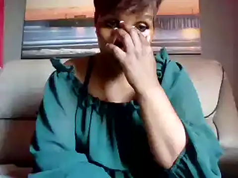 Honeybae82x online show from 15, 12, 2024