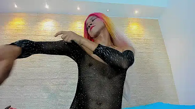 Samira Ali online show from 4, 1, 2025