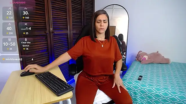 karoll marquez online show from 1, 2, 2025