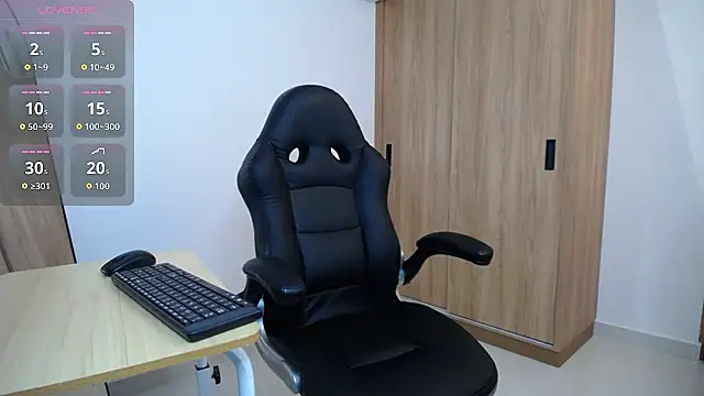 karoll marquez online show from 10, 10, 2025