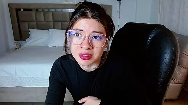 zoecruzz online show from 15, 1, 2026