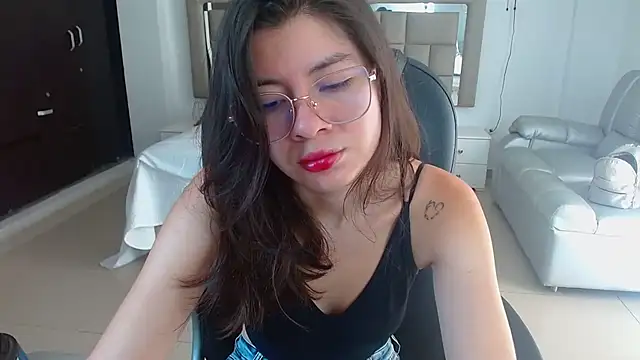 zoecruzz online show from 31, 3, 2026