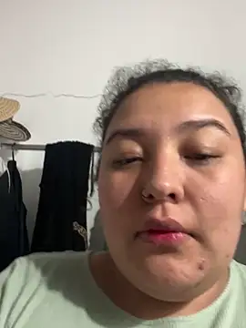 cutiepeach online show from 6, 10, 2025