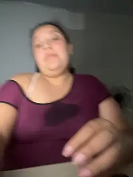 cutiepeach online show from 8, 10, 2025