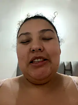 cutiepeach online show from 19, 10, 2025