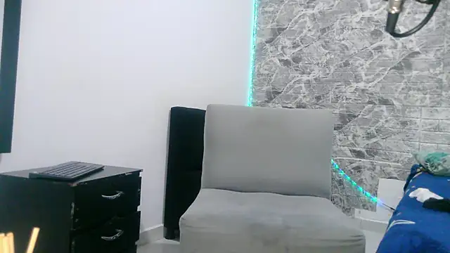 Aaron kwok28 online show from 15, 2, 2025