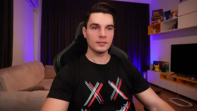 Snapshot of billypassion chatting on 8, 2, 2025 billypassion online show from 8, 2, 2025