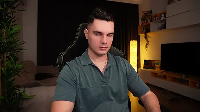 Snapshot of billypassion chatting on 15, 2, 2025 billypassion online show from 15, 2, 2025