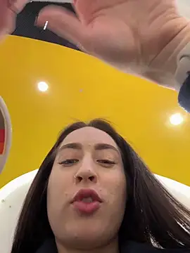 Snapshot of Holly_Play chatting on 25, 2, 2025 Holly Play online show from 25, 2, 2025
