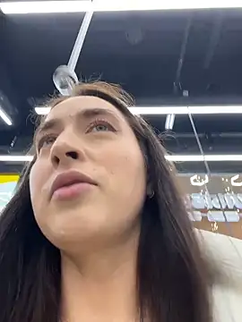 Holly Play online show from 11, 2, 2026