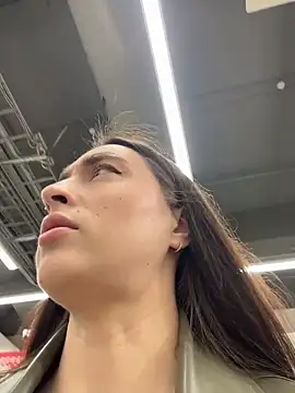 Holly Play online show from 24, 3, 2026