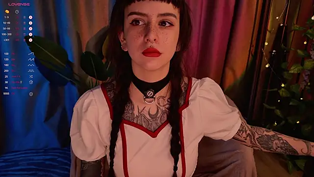 MichaellaMoon online show from 26, 1, 2025