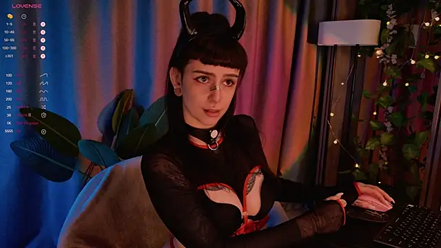 MichaellaMoon online show from 26, 1, 2025