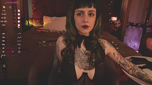 MichaellaMoon online show from 21, 2, 2025