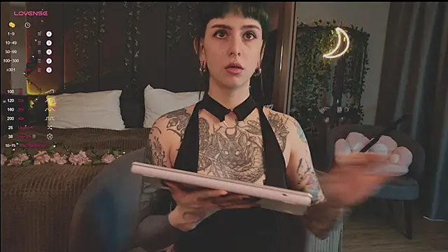 MichaellaMoon online show from 16, 3, 2025