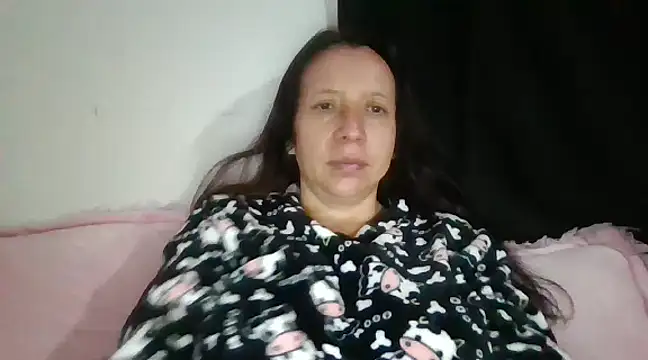 Snapshot of milfevha chatting on 14, 3, 2025 milfevha online show from 14, 3, 2025