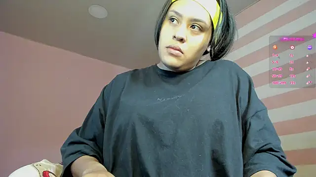 Snapshot of Loveequinn chatting on 20, 12, 2024 Loveequinn online show from 20, 12, 2024