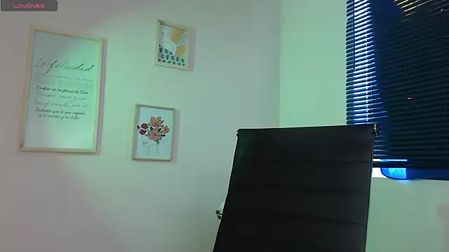 lucy diiaz online show from 5, 1, 2025