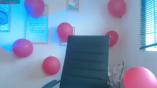 lucy diiaz online show from 15, 2, 2025