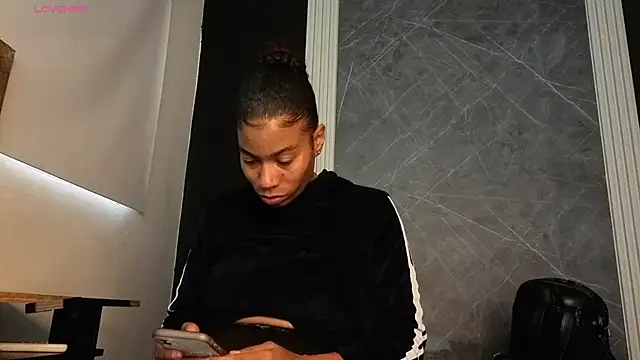 Snapshot of YummyDuooo chatting on 26, 11, 2025 YummyDuooo online show from 26, 11, 2025