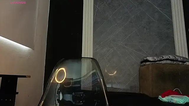 Snapshot of YummyDuooo chatting on 28, 11, 2025 YummyDuooo online show from 28, 11, 2025