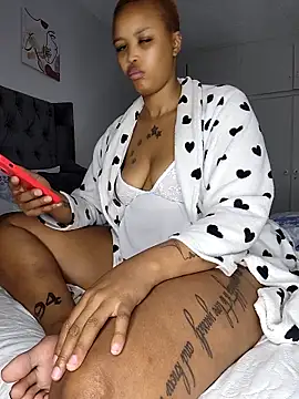 Snapshot of Drippincaty chatting on 24, 2, 2026 Drippincaty online show from 24, 2, 2026