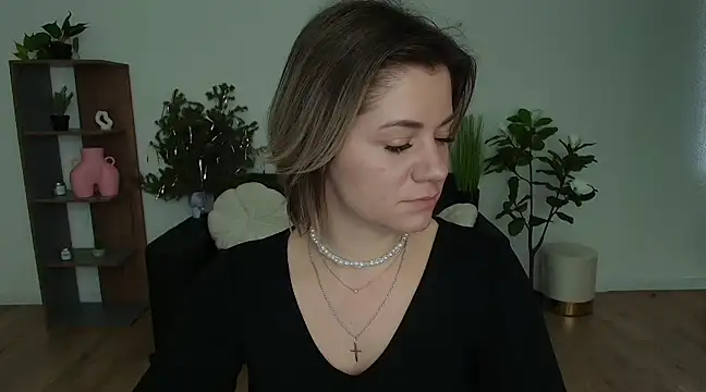 MariaSttone online show from 10, 1, 2025