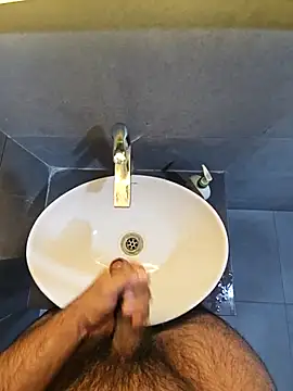 Snapshot of rahulGJ03 chatting on 21, 11, 2025 rahulGJ03 online show from 21, 11, 2025