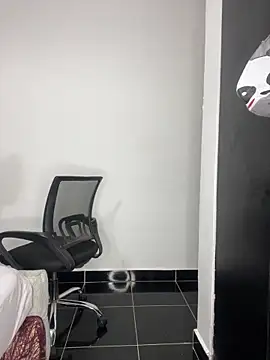 prettiepearl online show from 27, 11, 2025