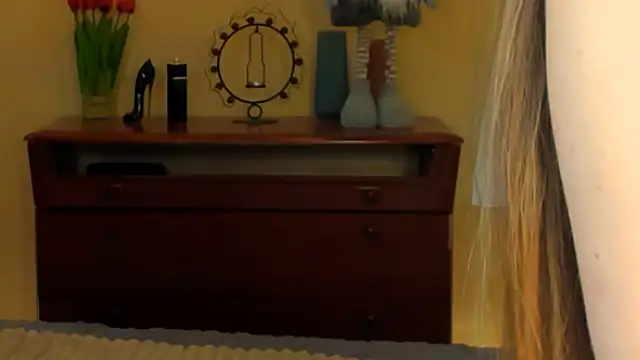 Snapshot of sindy_chiks1 chatting on 6, 2, 2025 sindy chiks1 online show from 6, 2, 2025